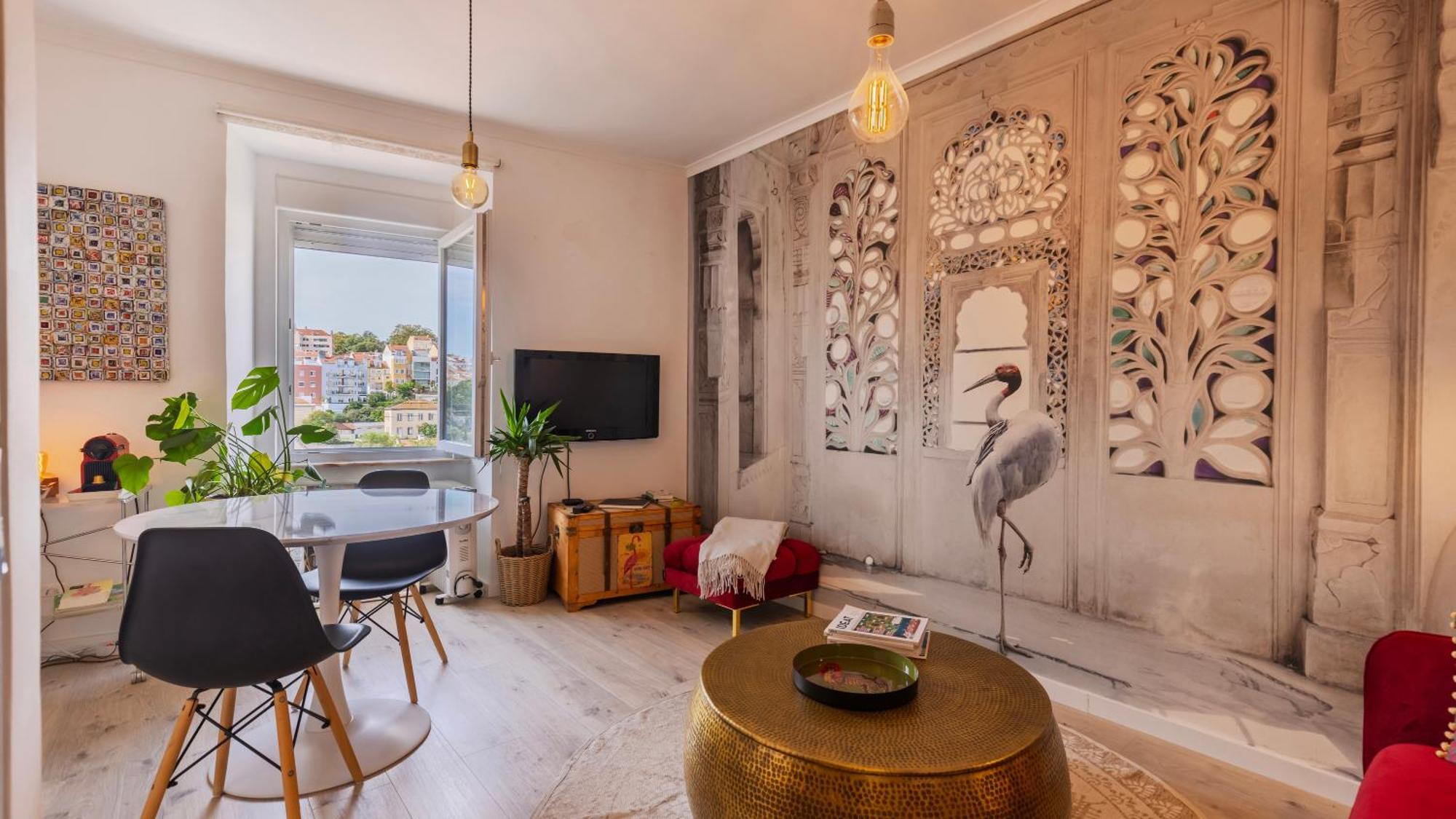 Sunny Design Apt In Praca Das Flores By Lovelystay Lisbon Bagian luar foto